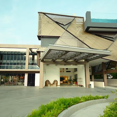 Hue Hotels And Resorts Puerto Princesa Managed By Hii Экстерьер фото