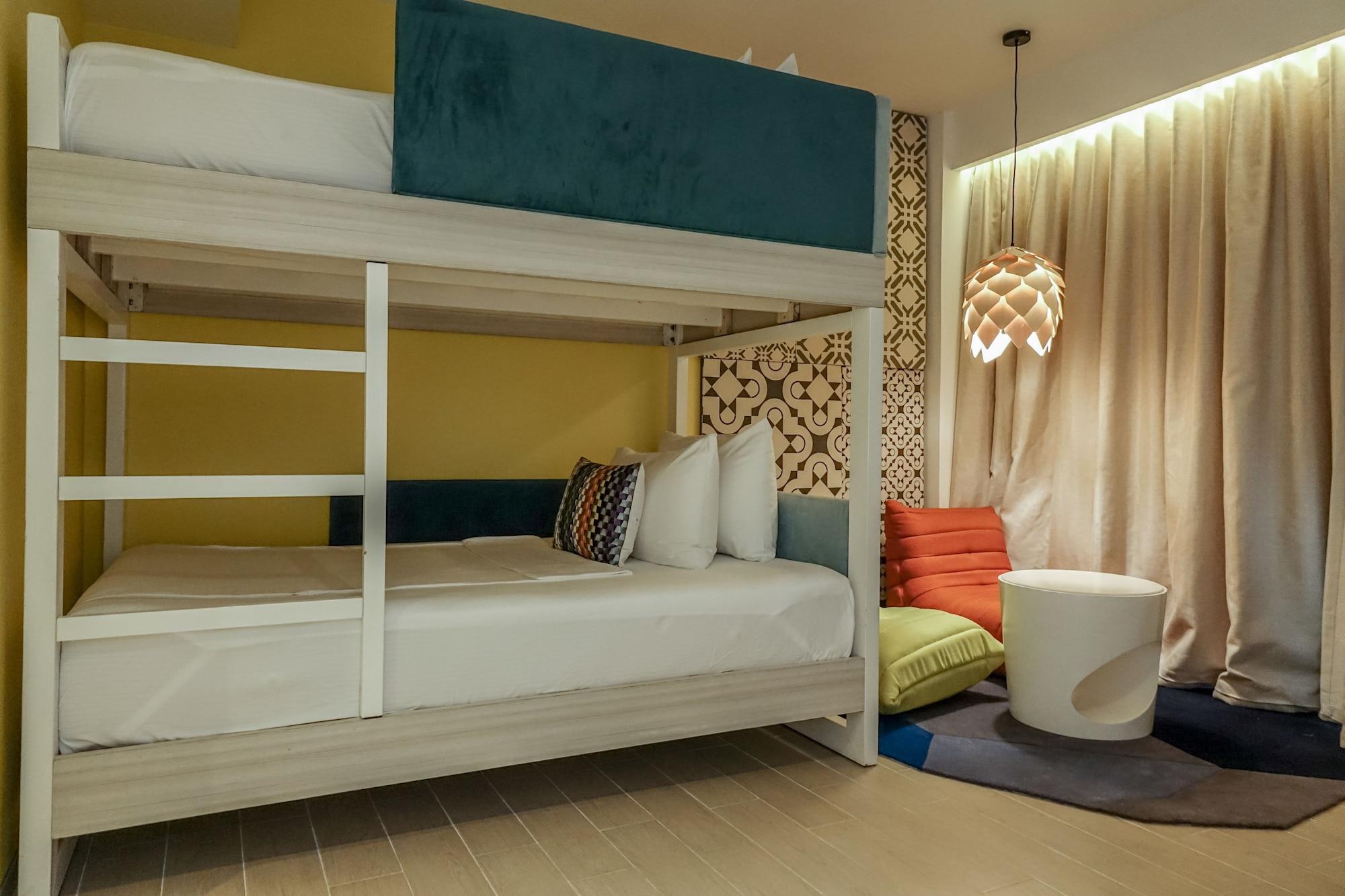 Hue Hotels And Resorts Puerto Princesa Managed By Hii Экстерьер фото