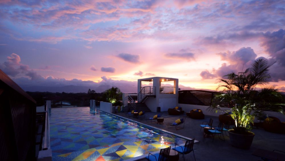 Hue Hotels And Resorts Puerto Princesa Managed By Hii Экстерьер фото