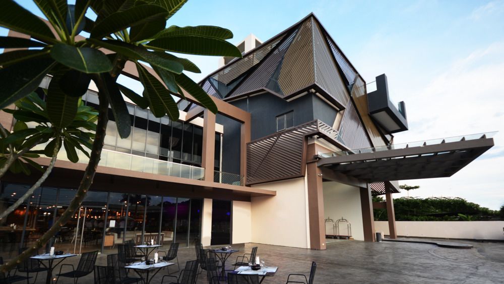 Hue Hotels And Resorts Puerto Princesa Managed By Hii Экстерьер фото