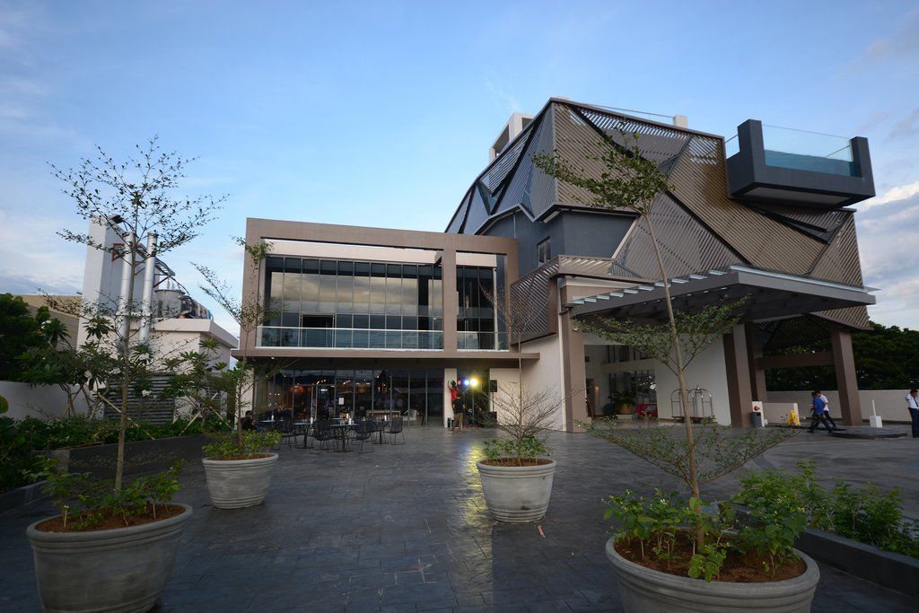 Hue Hotels And Resorts Puerto Princesa Managed By Hii Экстерьер фото