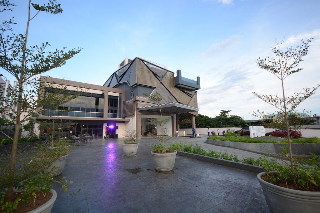 Hue Hotels And Resorts Puerto Princesa Managed By Hii Экстерьер фото